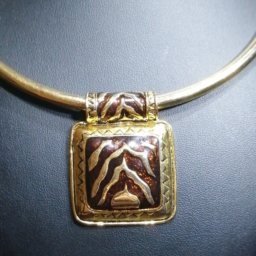 Omega Vintage Choker Collar Necklace With Square Brow Shiny Enameled Pendant